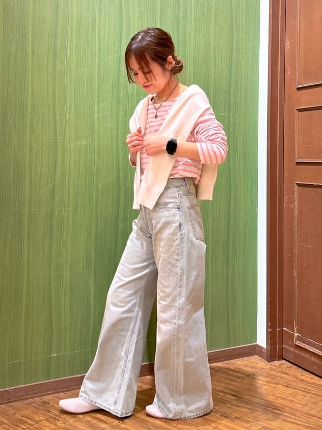 かおりさんの「SHOO･LA･RUE｜【S-LL/洗濯機可】着こなしいろいろ 首元すっきりボートネック ボーダーロンT」を使ったコーディネート