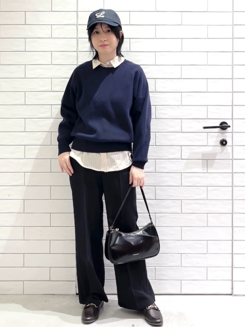 しおりさんの「OPAQUE.CLIP｜スウェットライクニット【洗濯機OK】」を使ったコーディネート