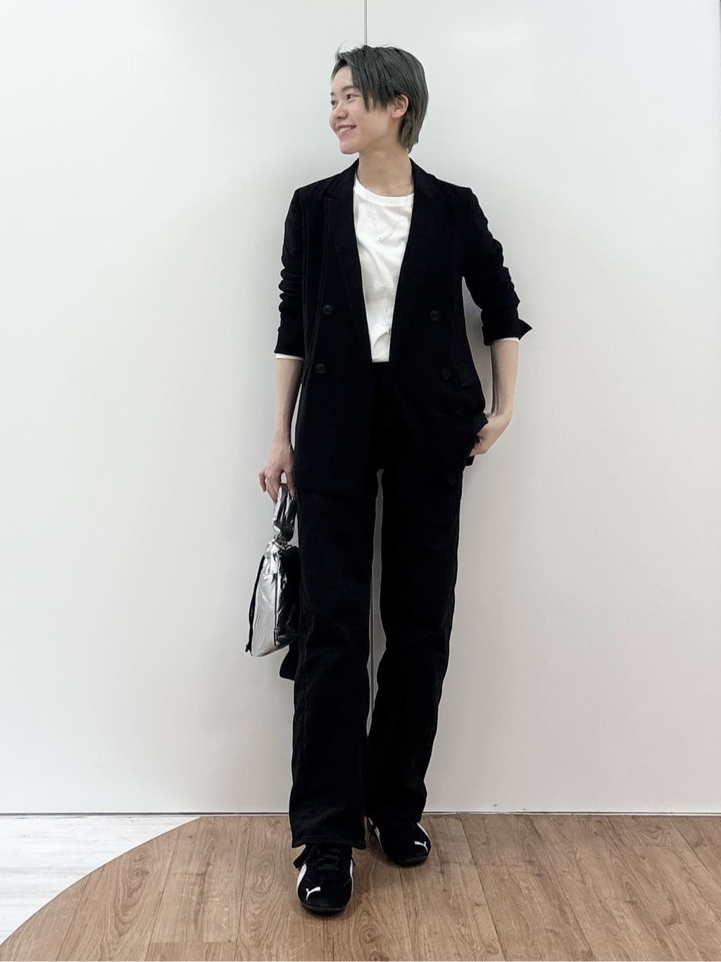kanaeさんの「INDIVI｜【洗える／多機能／SETUP可】着る日傘ダブルジャケット」を使ったコーディネート