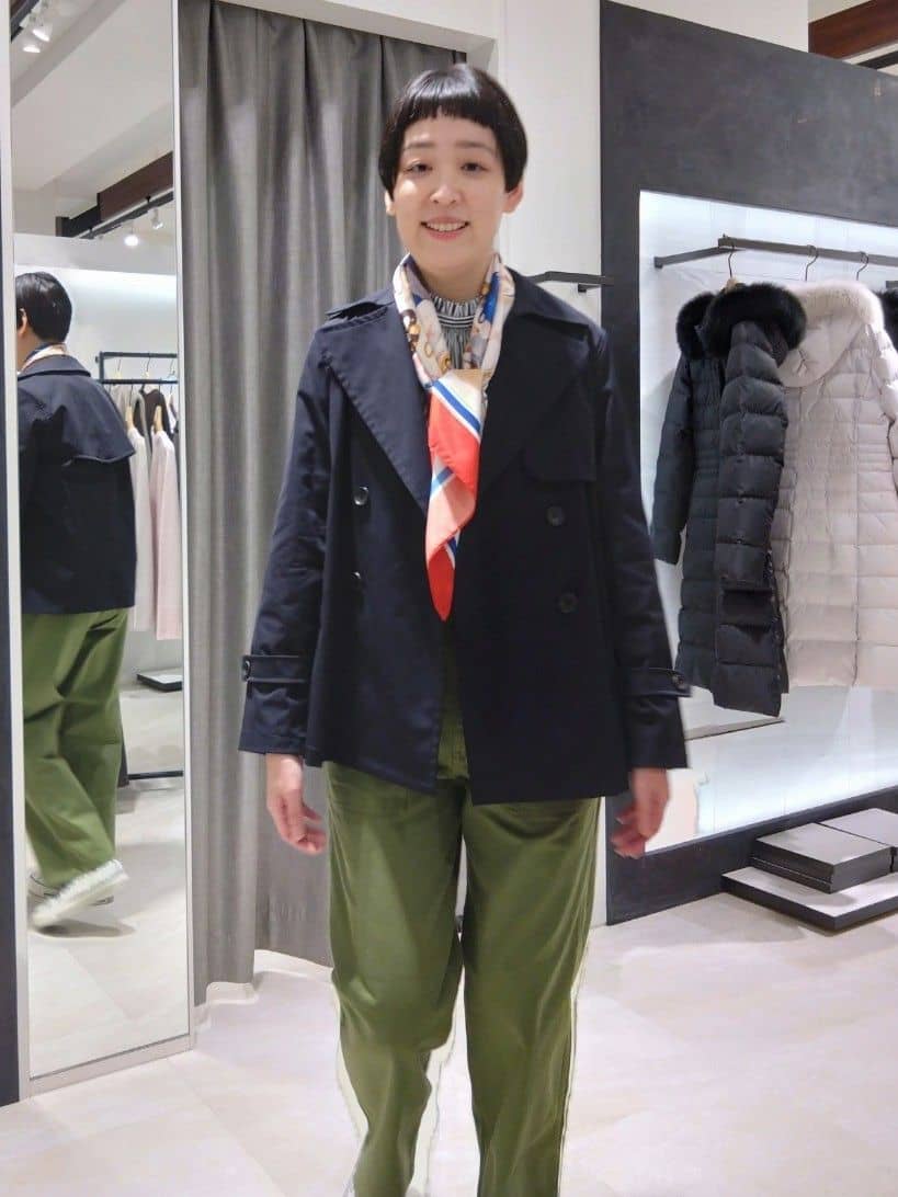 まちこさんの「UNTITLED｜【定番人気/はっ水/洗える】タスランショートトレンチコート」を使ったコーディネート