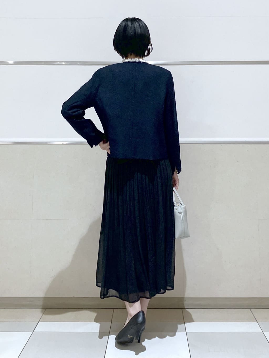 eriko さんの「Dessin｜【洗える】フリルネックジョーゼットブラウス」を使ったコーディネート