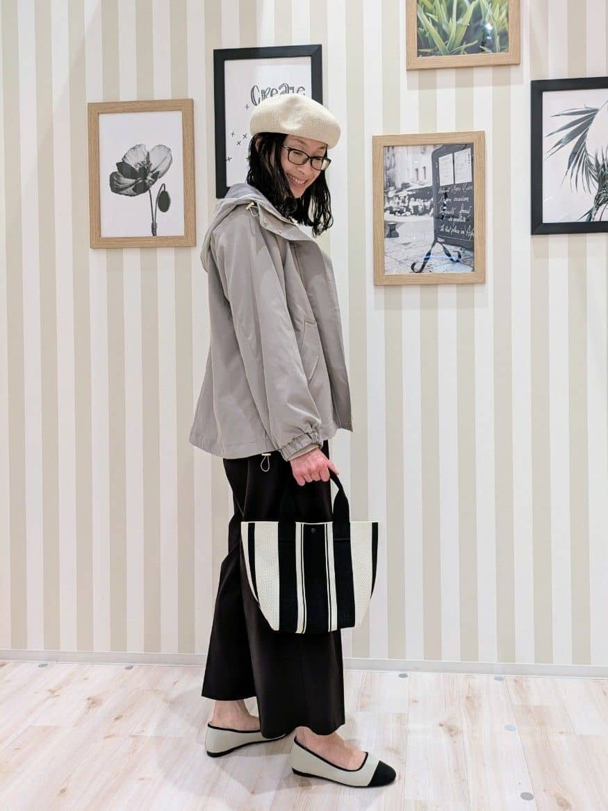 Mikiさんの「SHOO･LA･RUE｜【洗濯機可/S-LL/インしなくても着られる】1枚で決まる　レイヤード風スウェットライクニット」を使ったコーディネート
