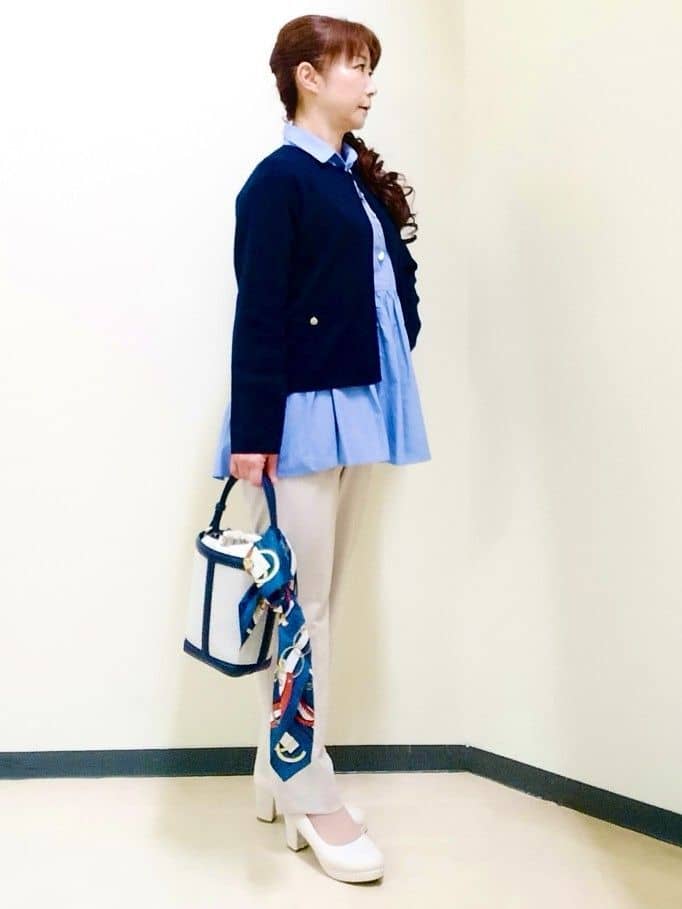 花さんの「Reflect｜【レイヤードにおすすめ◎】ペプラムデザインシャツ」を使ったコーディネート