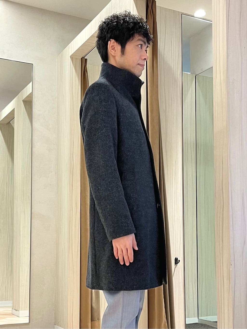 URAさんの「TAKEO KIKUCHI｜アンチピリング タートルネック ニット」を使ったコーディネート