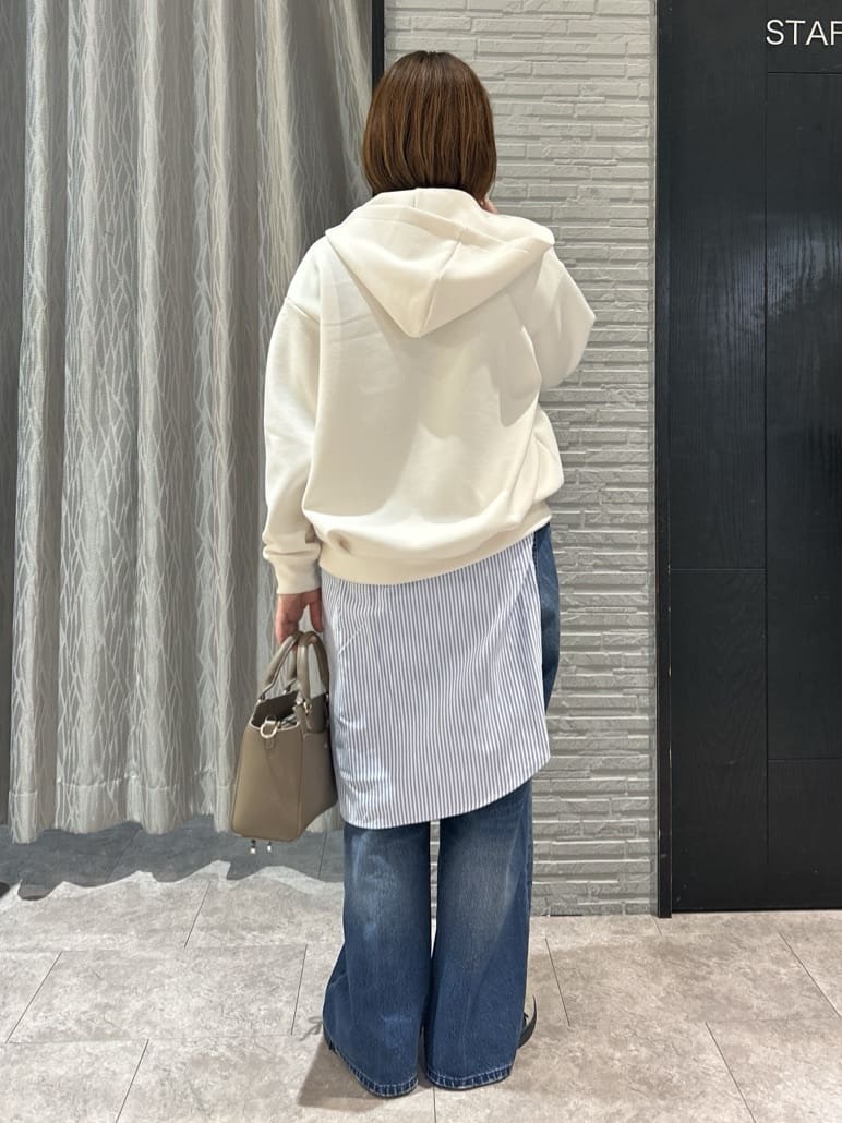 ga_riさんの「THE SHOP TK｜ダンボールジップパーカ」を使ったコーディネート