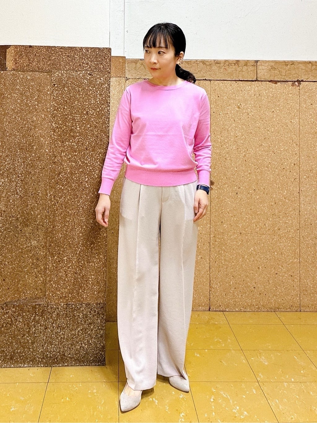 hattoriさんの「INDIVI｜【洗える／UVケア／SETUP可】着る日傘ワイドパンツ」を使ったコーディネート