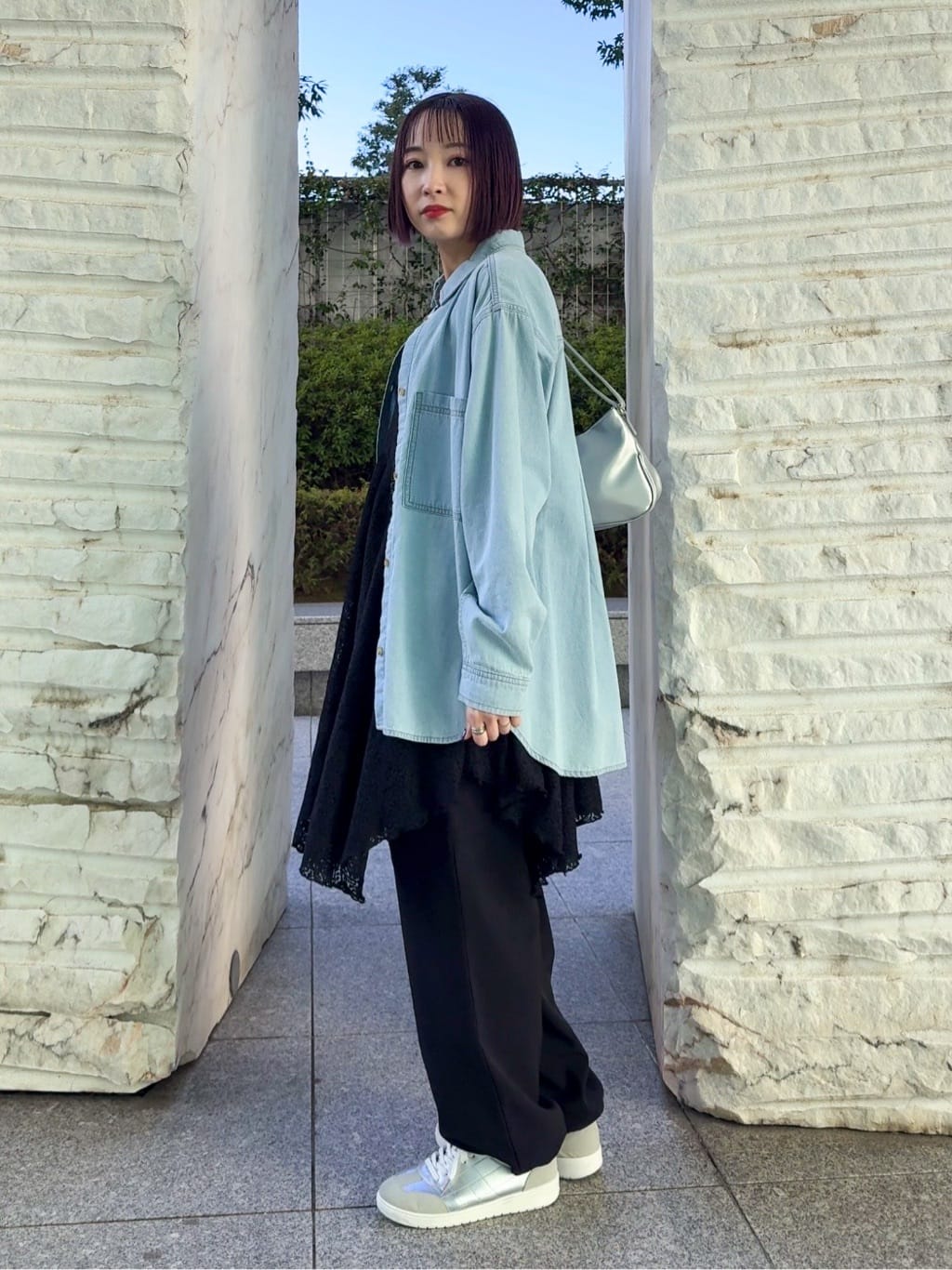 𝐜𝐡𝐢𝐤𝐚さんの「SHOO･LA･RUE｜【前後2WAYネック】レイヤードスタイルにおすすめ レースキャミチュニック」を使ったコーディネート