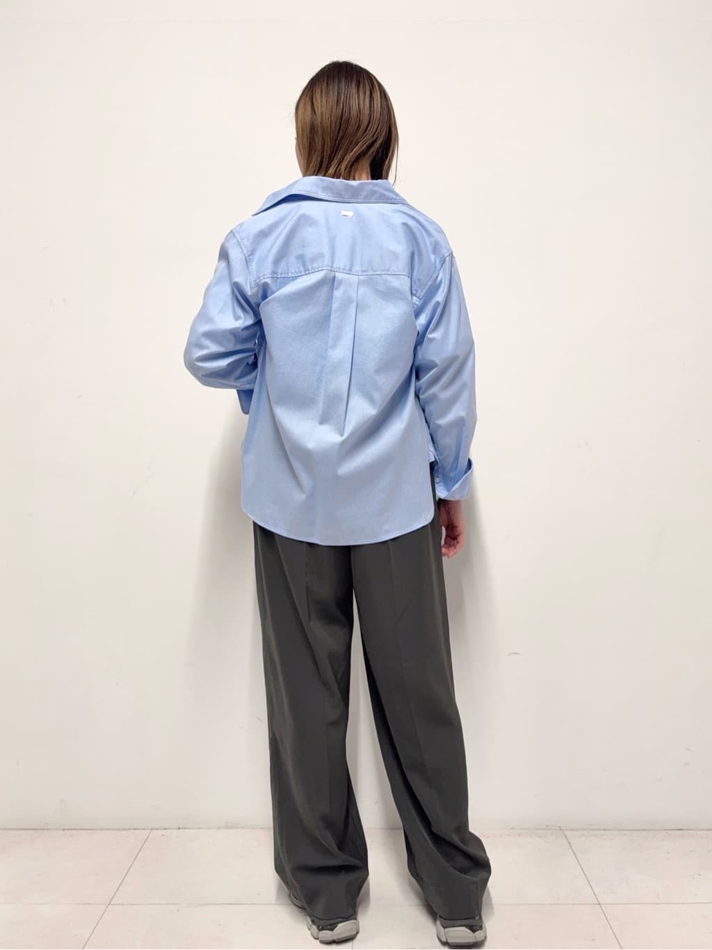Nishijimaさんの「DRESSTERIOR｜【通勤用/ウォッシャブル】オックスフォードシャツ」を使ったコーディネート