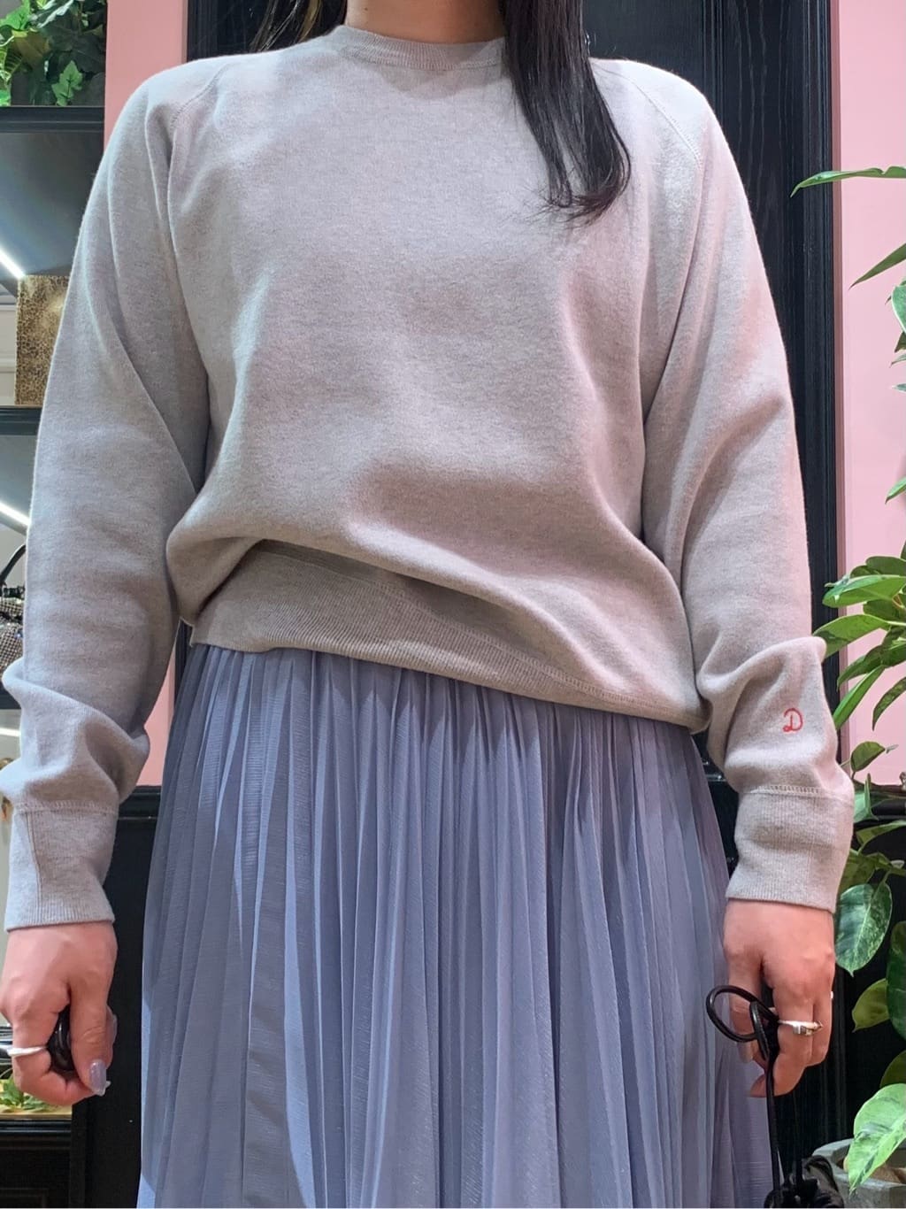 SAKAIさんの「DRESSTERIOR｜◆ウォッシャブルコットンカシミヤプルオーバーニット」を使ったコーディネート