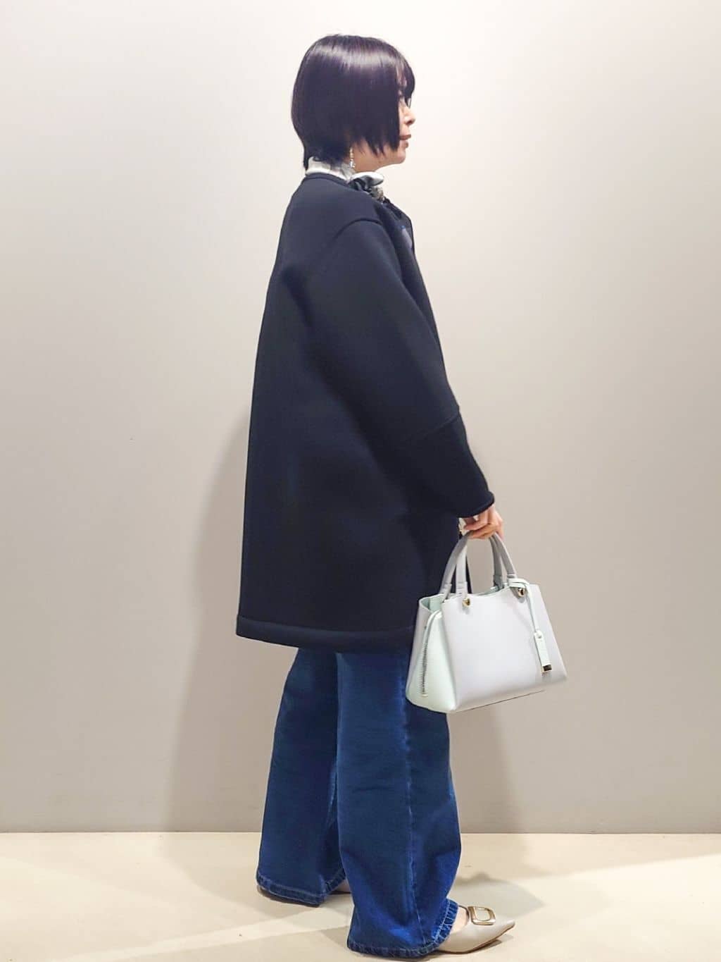me：)さんの「OPAQUE.CLIP｜リバーシブル配色ノーカラーコート【洗濯機OK】」を使ったコーディネート