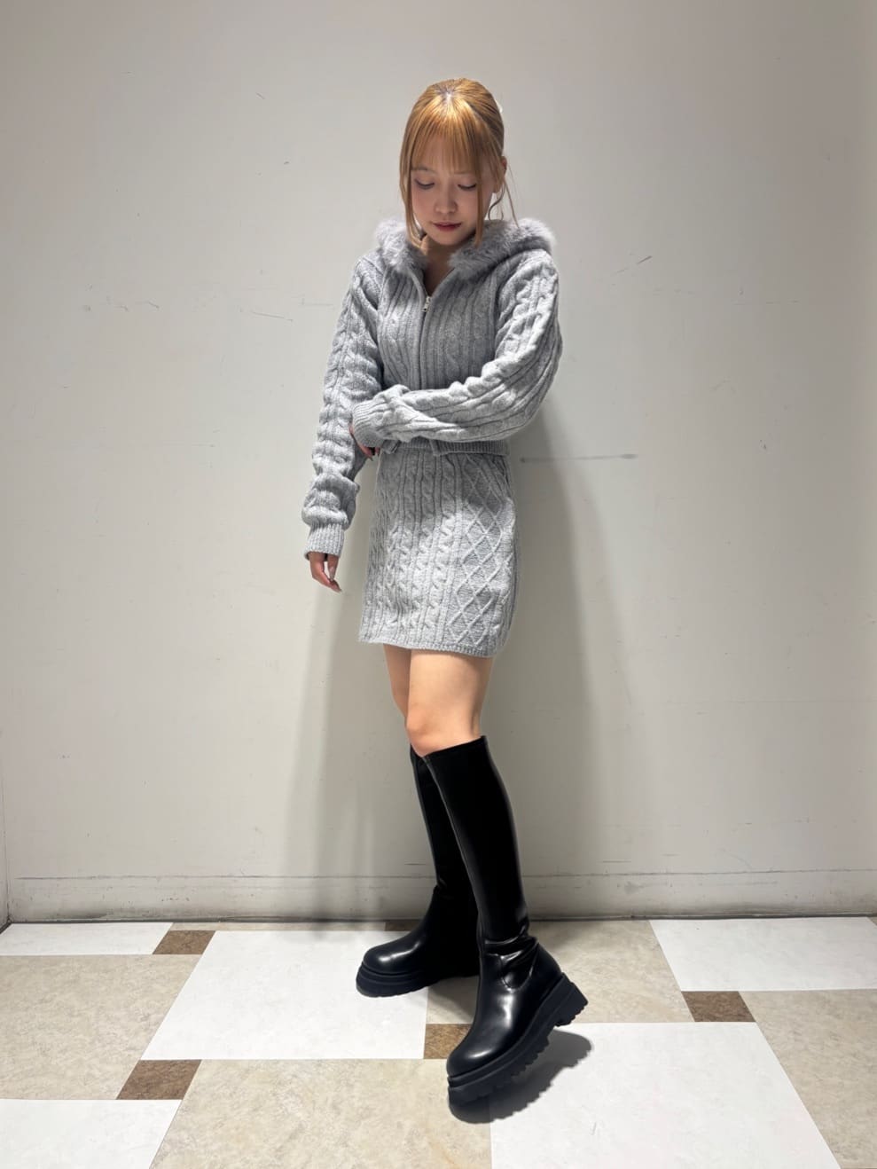 せらら⭐️さんの「ESPERANZA｜【レイン対応】トラックソールロングブーツ」を使ったコーディネート