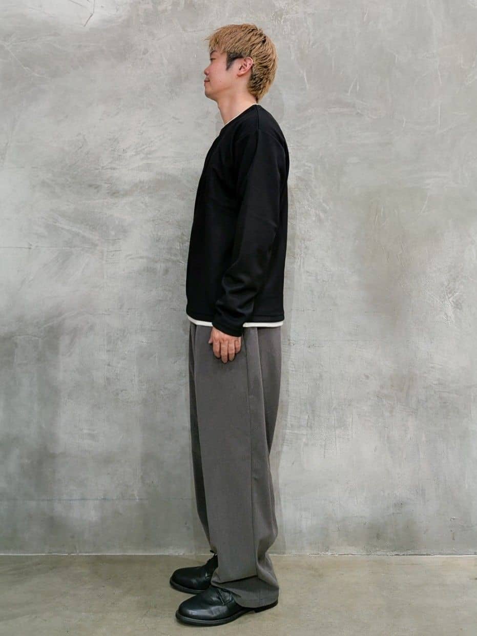 daiさんの「THE SHOP TK｜【半歩先のオシャレ】バレルレッグ パンツ 洗濯機OK」を使ったコーディネート