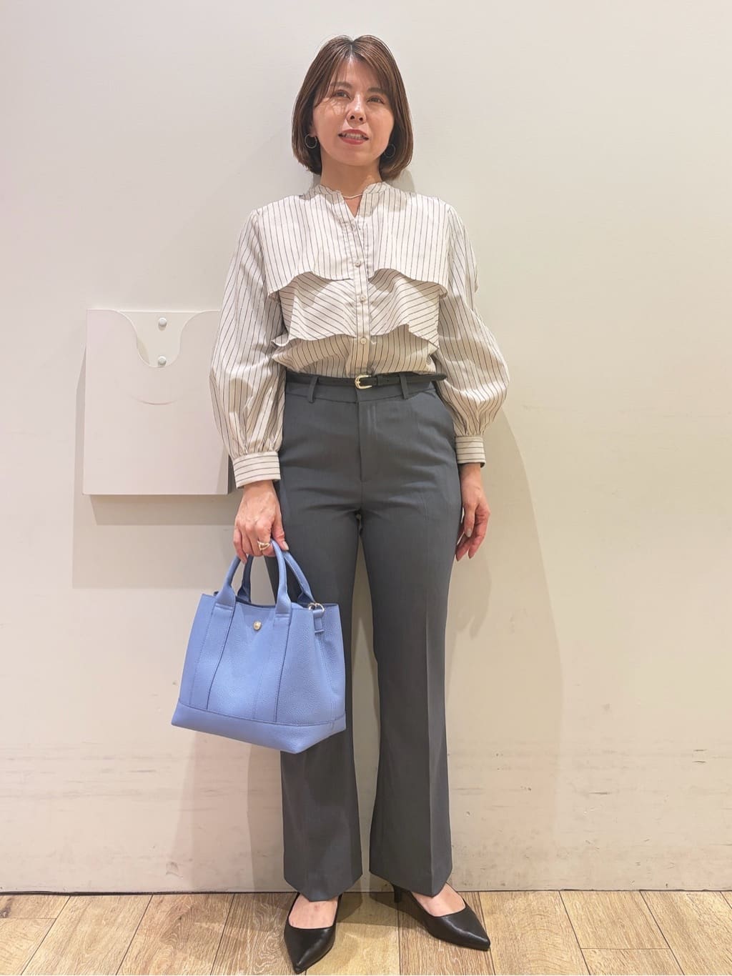 YUKOさんの「index｜ストレッチスリムフレアパンツ【洗濯機OK】」を使ったコーディネート