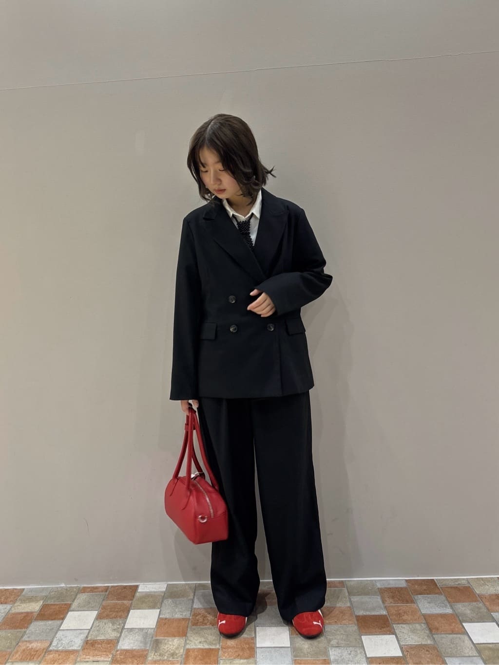 みゆさんの「INDIVI｜【MILLELA FIRENZE】ラウンドフォルムバッグ」を使ったコーディネート