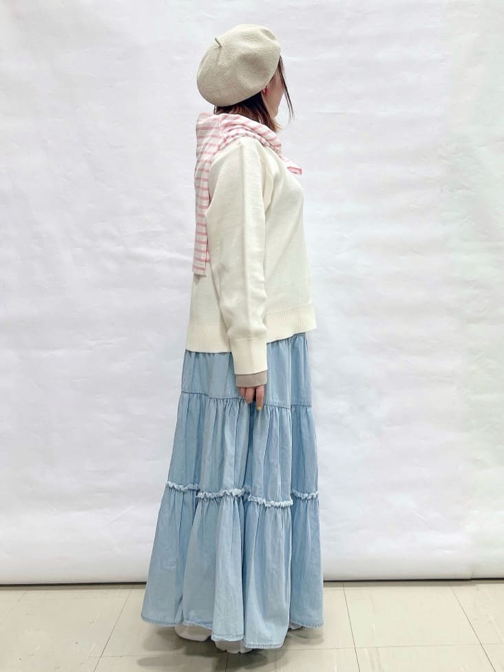YUIさんの「SHOO･LA･RUE｜【洗濯機可/S-LL/インしなくても着られる】1枚で決まる　レイヤード風スウェットライクニット」を使ったコーディネート