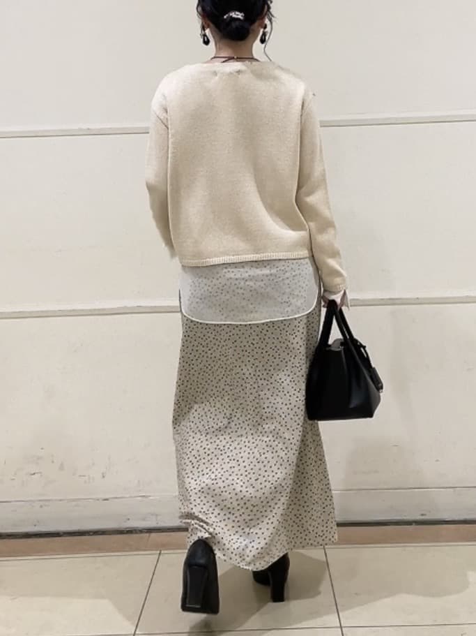 watanabeさんの「UNTITLED｜◆【洗える/光沢感】ファンシーヤーンニット」を使ったコーディネート