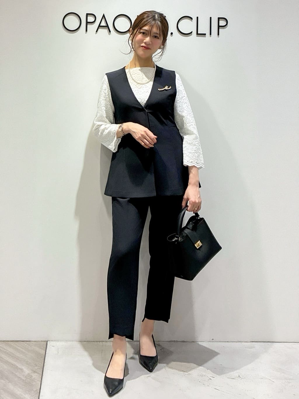 もんちゃんさんの「OPAQUE.CLIP｜ペプラムジレ／セットアップ対応可【洗濯機OK】」を使ったコーディネート