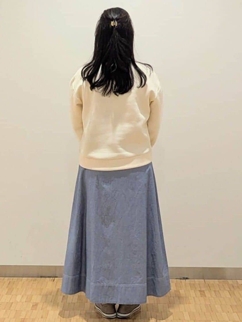 なおさんの「Reflect｜チュールレイヤードスリーブプルオーバー」を使ったコーディネート