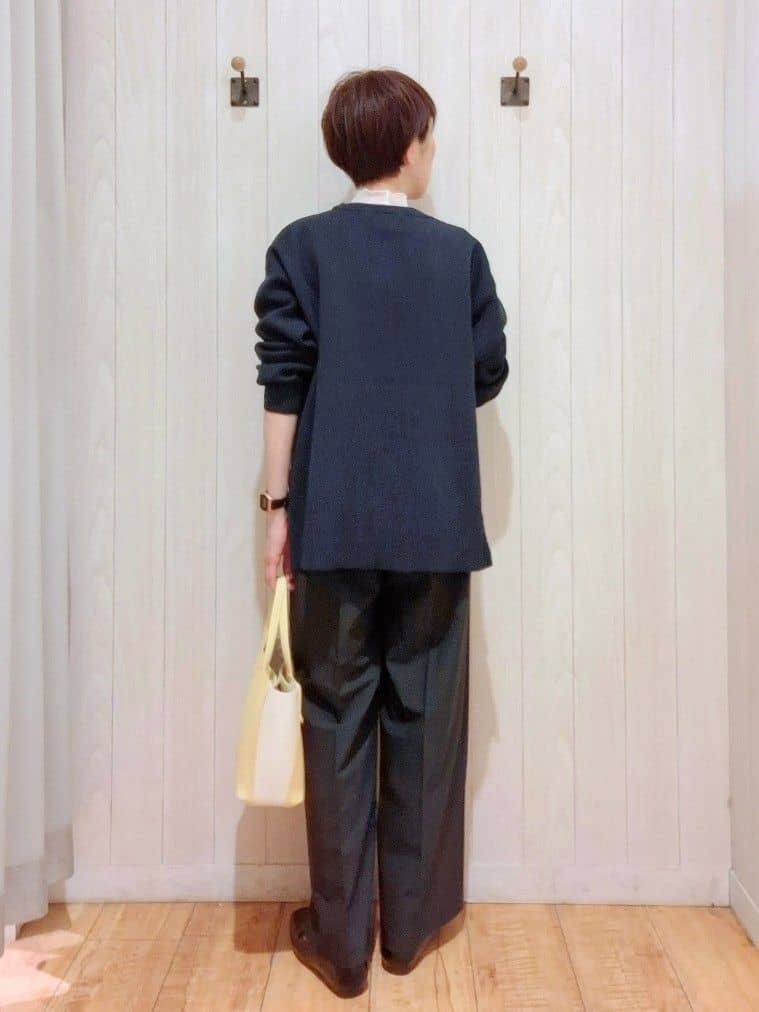 Ribさんの「SHOO･LA･RUE｜【洗濯機可/セットアップ可】サラっと軽やか ワイドストレートパンツ」を使ったコーディネート