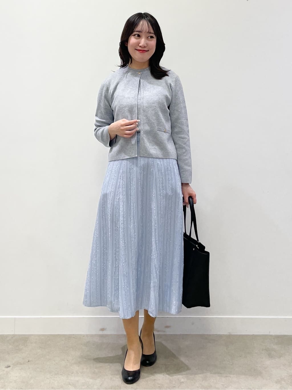 yukariさんの「Reflect｜【選べる5色／アンサンブル可】クルーネックカーディガン」を使ったコーディネート