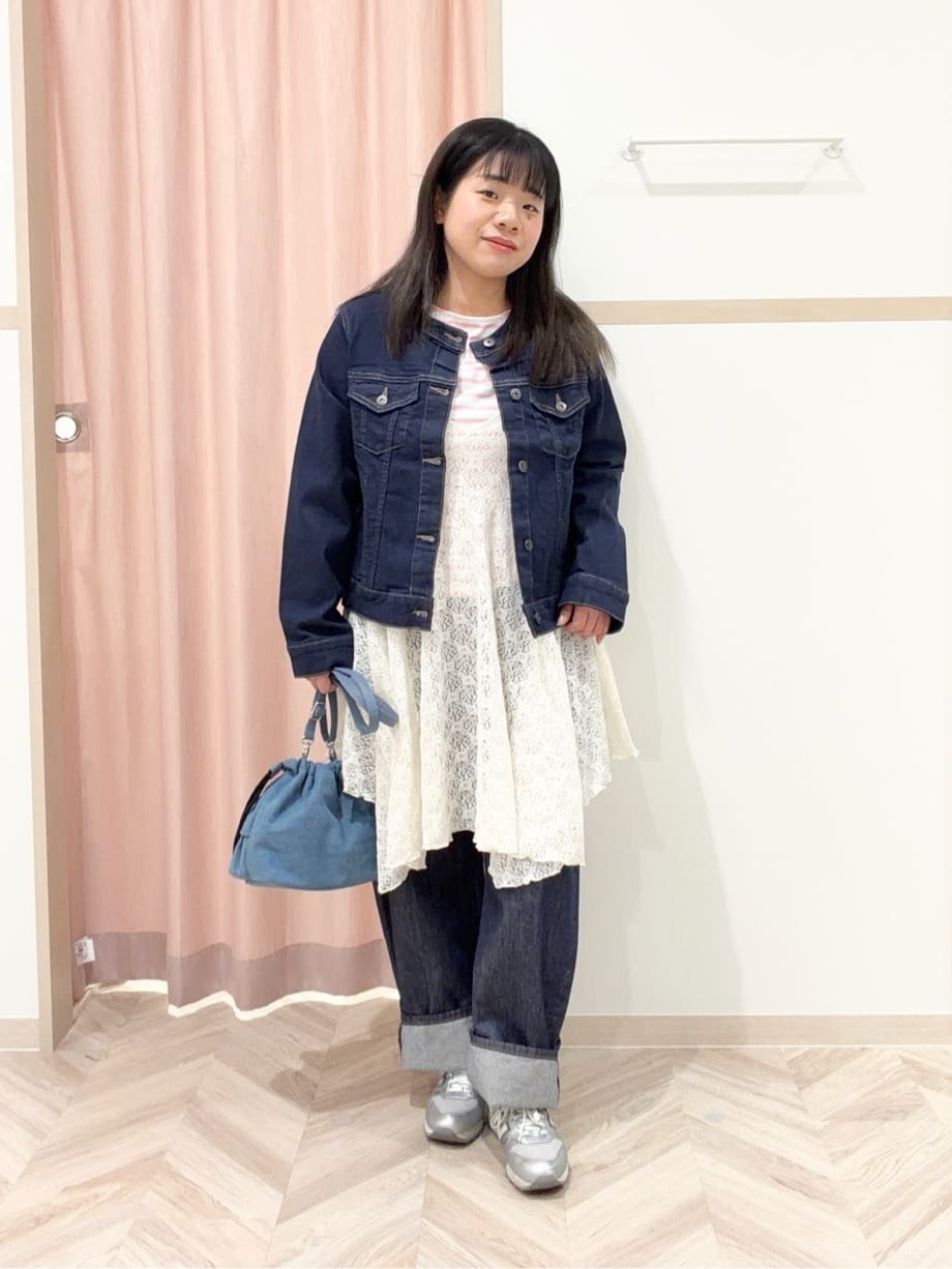 まちゃんなちゃんさんの「SHOO･LA･RUE｜【SHOO・LA・RUE DENIM/S-LL/高レビュー】大人のための ノーカラーデニムジャケット」を使ったコーディネート