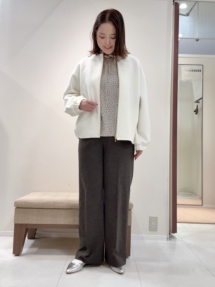 YUIさんの「UNTITLED｜【ワイド/後ろゴム/シーズンレス】シルクネップツイードパンツ」を使ったコーディネート