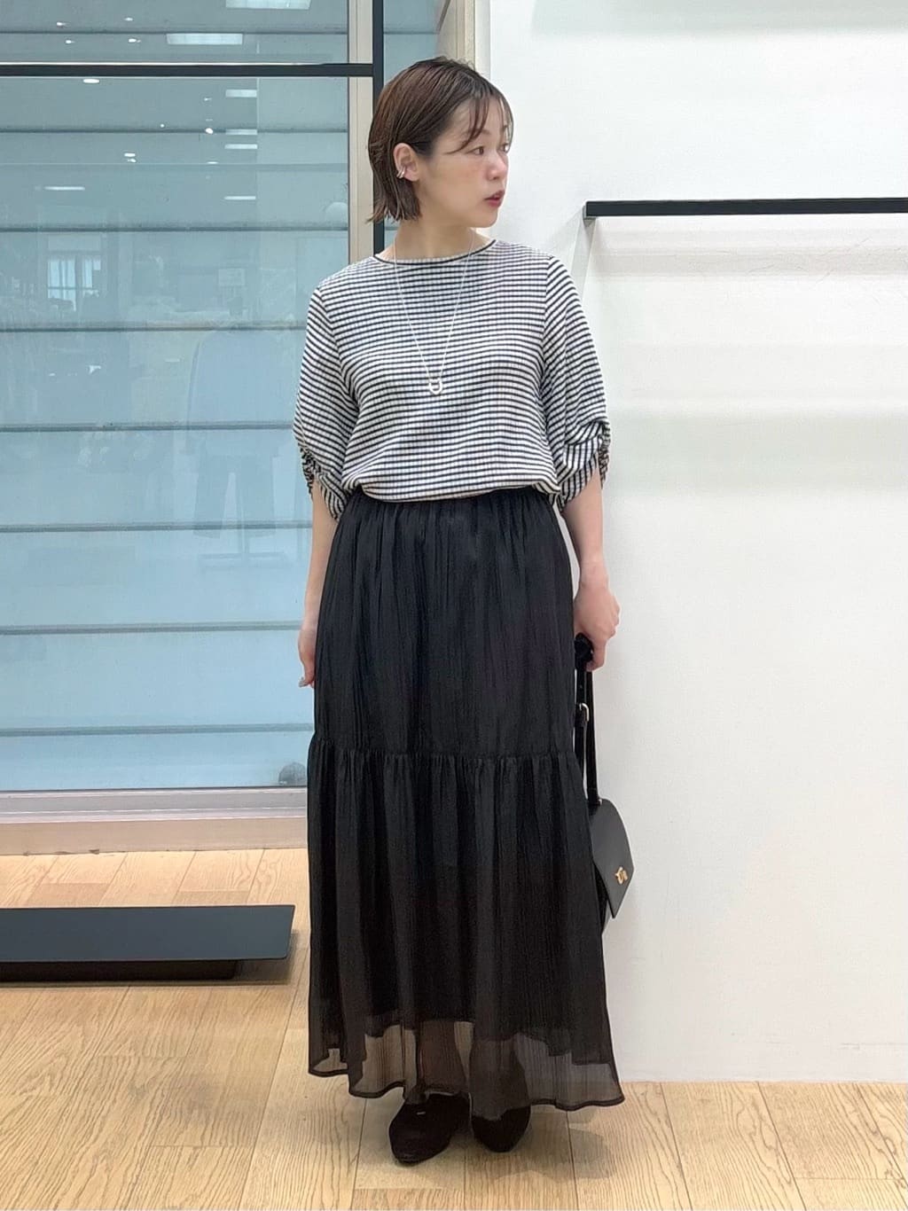 asamiさんの「INDIVI｜【UVケア／吸汗速乾】凹凸素材ねじり袖トップス」を使ったコーディネート