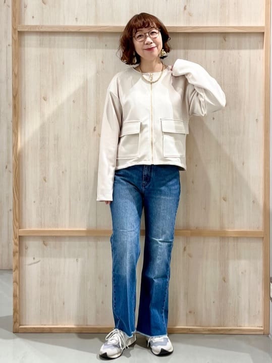 nakoさんの「THE SHOP TK｜【オンオフ問わず活躍】ダンボールカルゼジャケット」を使ったコーディネート