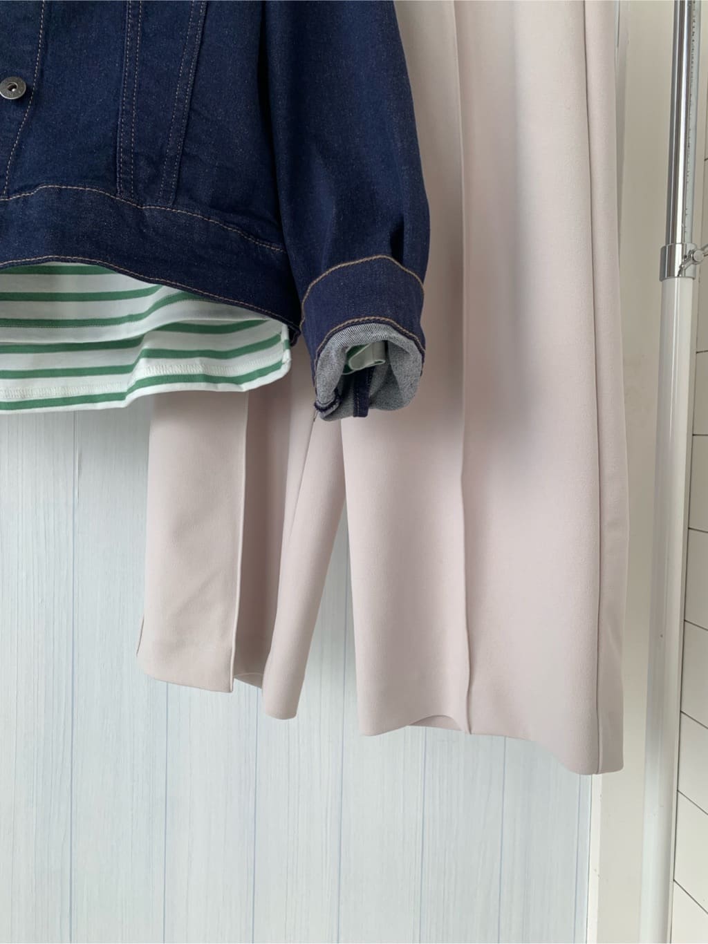 misaさんの「SHOO･LA･RUE｜【SHOO・LA・RUE DENIM/S-LL/高レビュー】大人のための ノーカラーデニムジャケット」を使ったコーディネート