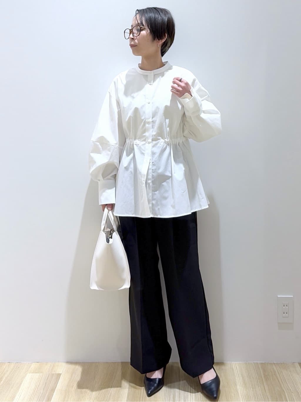 えりさんの「OPAQUE.CLIP｜ストライプペプラムデザインブラウス【洗濯機OK】」を使ったコーディネート