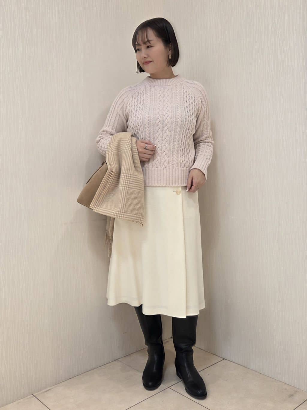 naokoさんの「UNTITLED｜【着回しが効く／オンオフアウター】ウールショートコート」を使ったコーディネート