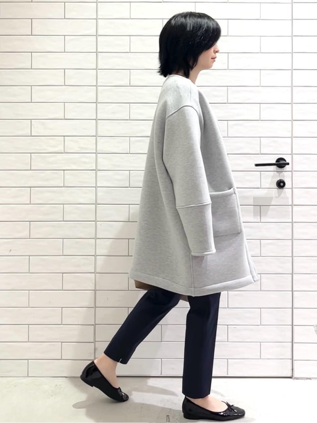 しおりさんの「OPAQUE.CLIP｜リバーシブル配色ノーカラーコート【洗濯機OK】」を使ったコーディネート