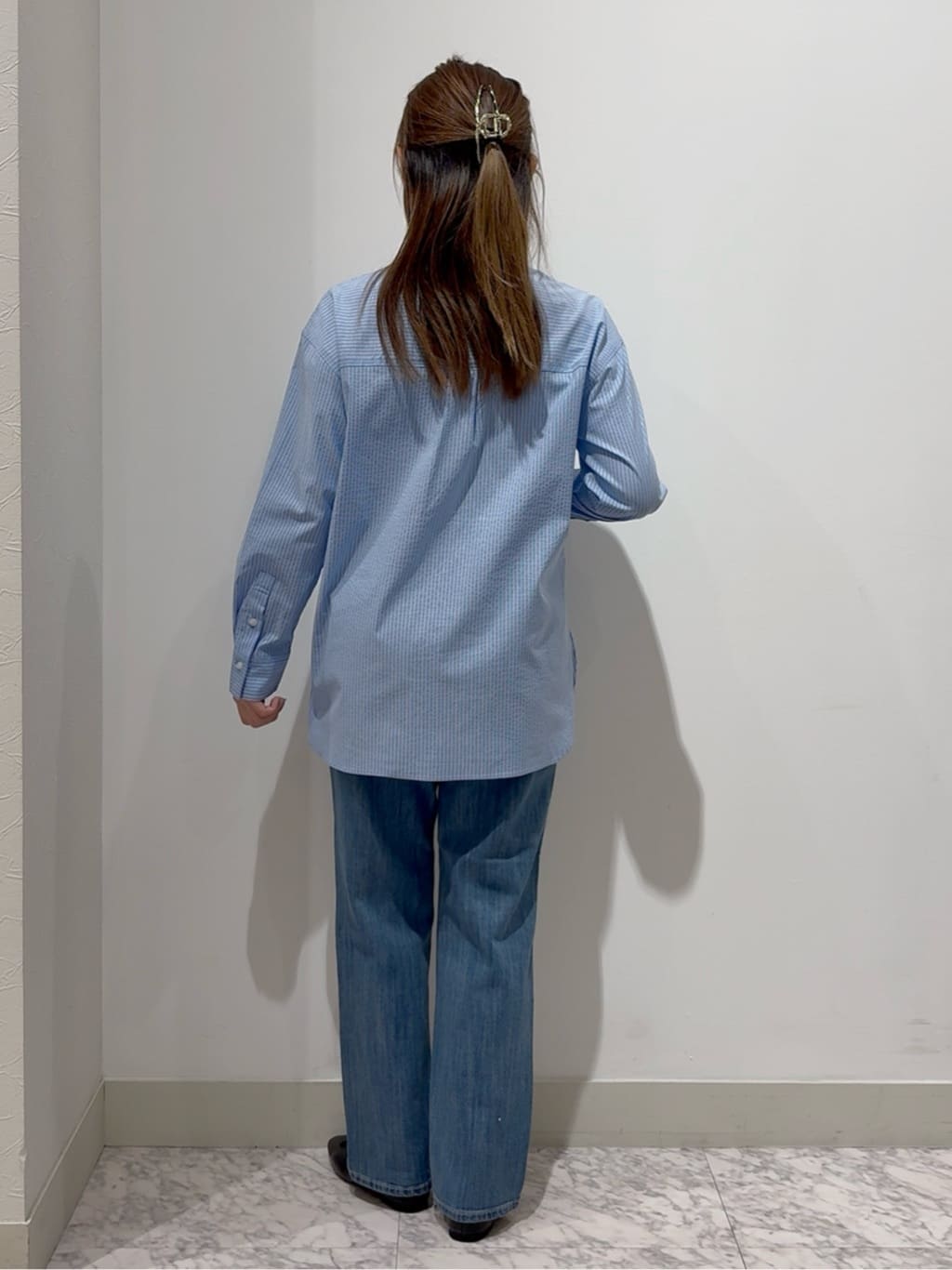 しかっちさんの「grove｜羽織としても大活躍！驚きの伸びを備えたコットンナイロンストレッチシャツ」を使ったコーディネート
