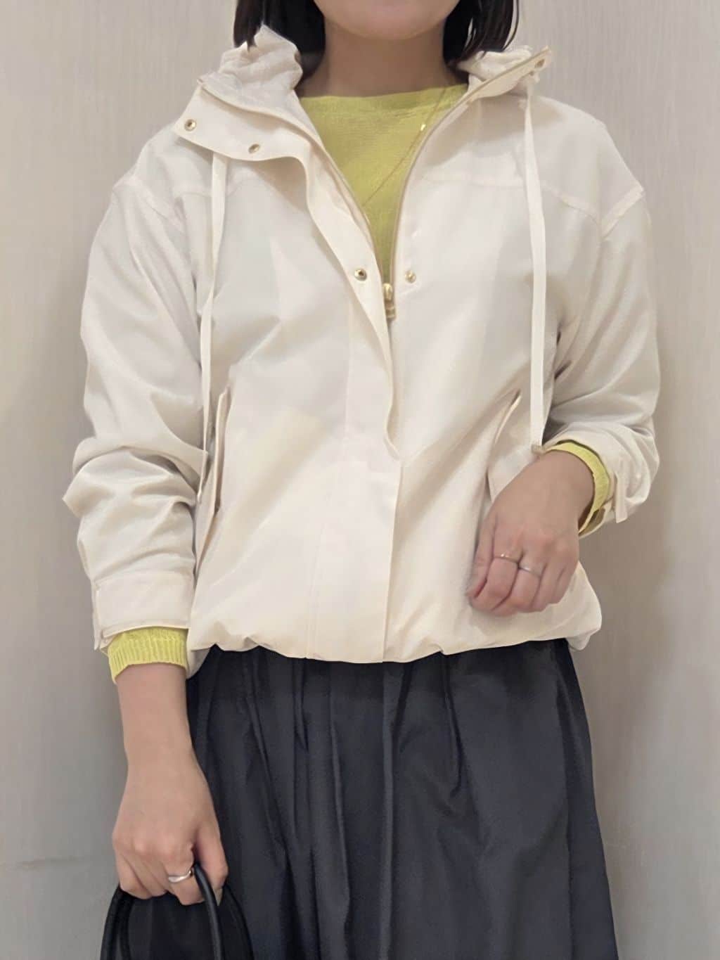 naokoさんの「UNTITLED｜【古畑星夏さん着用/8色展開/程よい透け感】ドライタッチボートネックニット」を使ったコーディネート