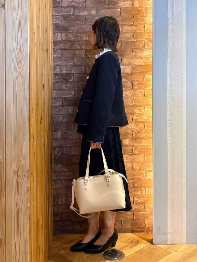 mieさんの「SHOO･LA･RUE｜【S-3L】オンとオフで印象が変わる ライトツイードジャケット」を使ったコーディネート