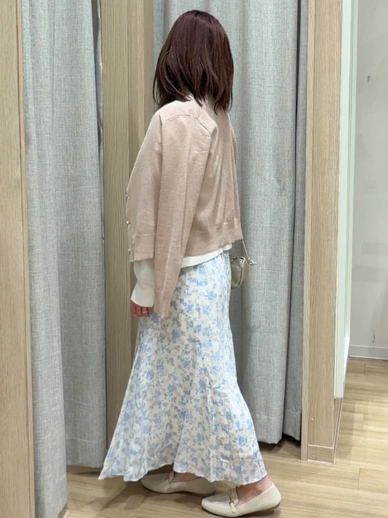 Fumikaさんの「grove｜大人のための華やぎニットカーディガン」を使ったコーディネート