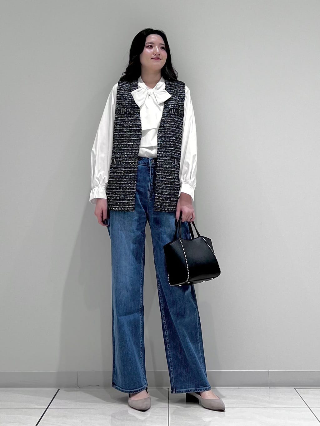 T.Kさんの「INDIVI｜【2点セット／洗える】ツイードジレ＆ボウタイブラウス」を使ったコーディネート
