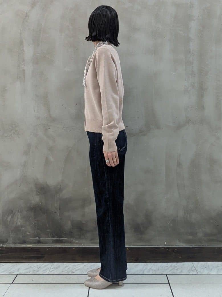 shioさんの「grove｜大人のための華やぎニットカーディガン」を使ったコーディネート