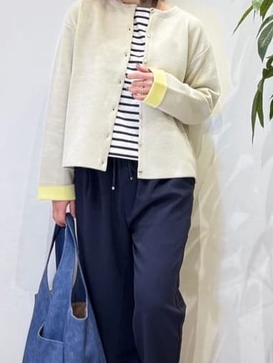 misakiさんの「SHOO･LA･RUE｜【洗濯機可/S-LL】品良くきまる 配色カーディガン」を使ったコーディネート