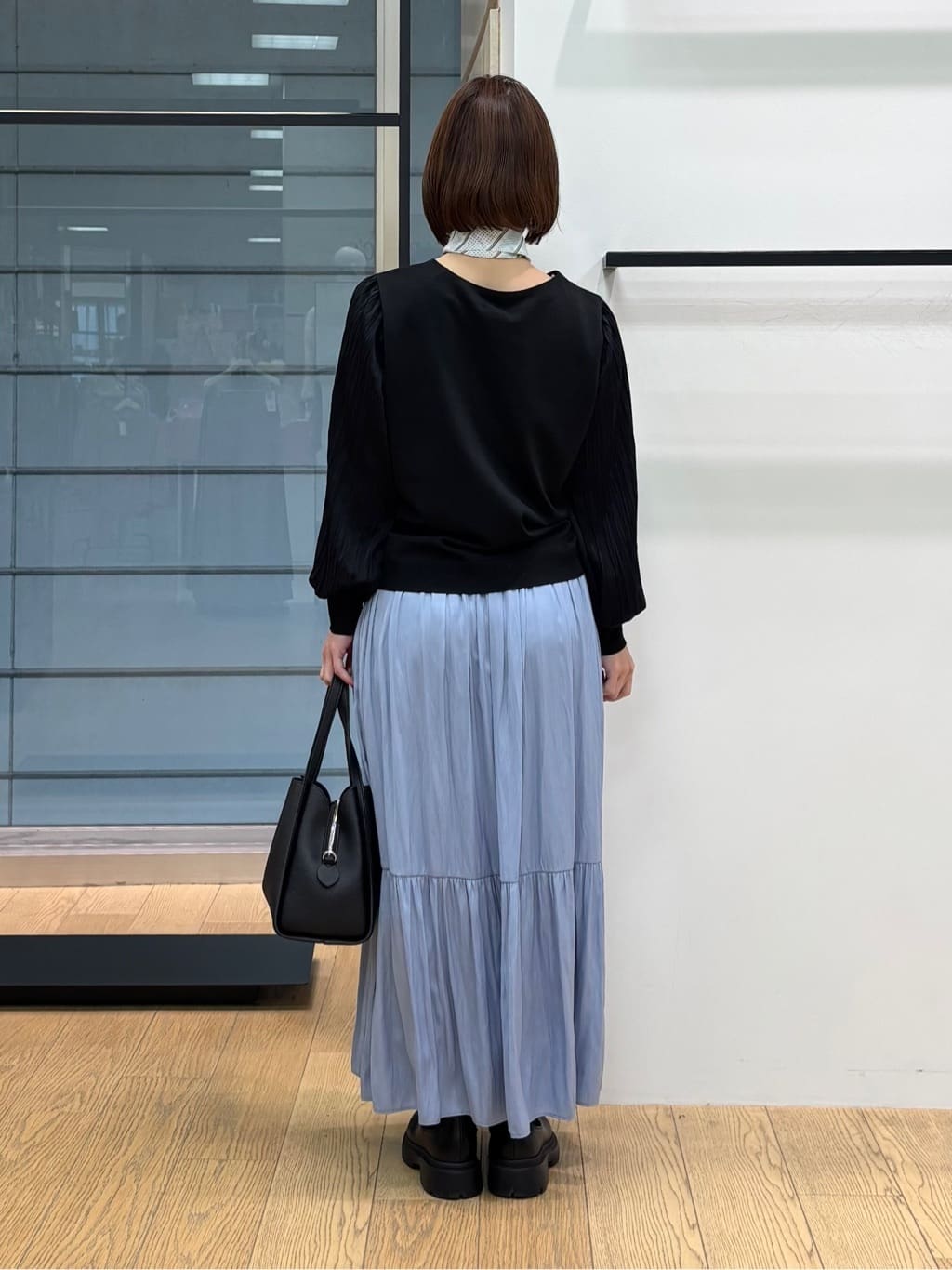 asamiさんの「INDIVI｜【洗える／華やか】袖プリーツニット」を使ったコーディネート