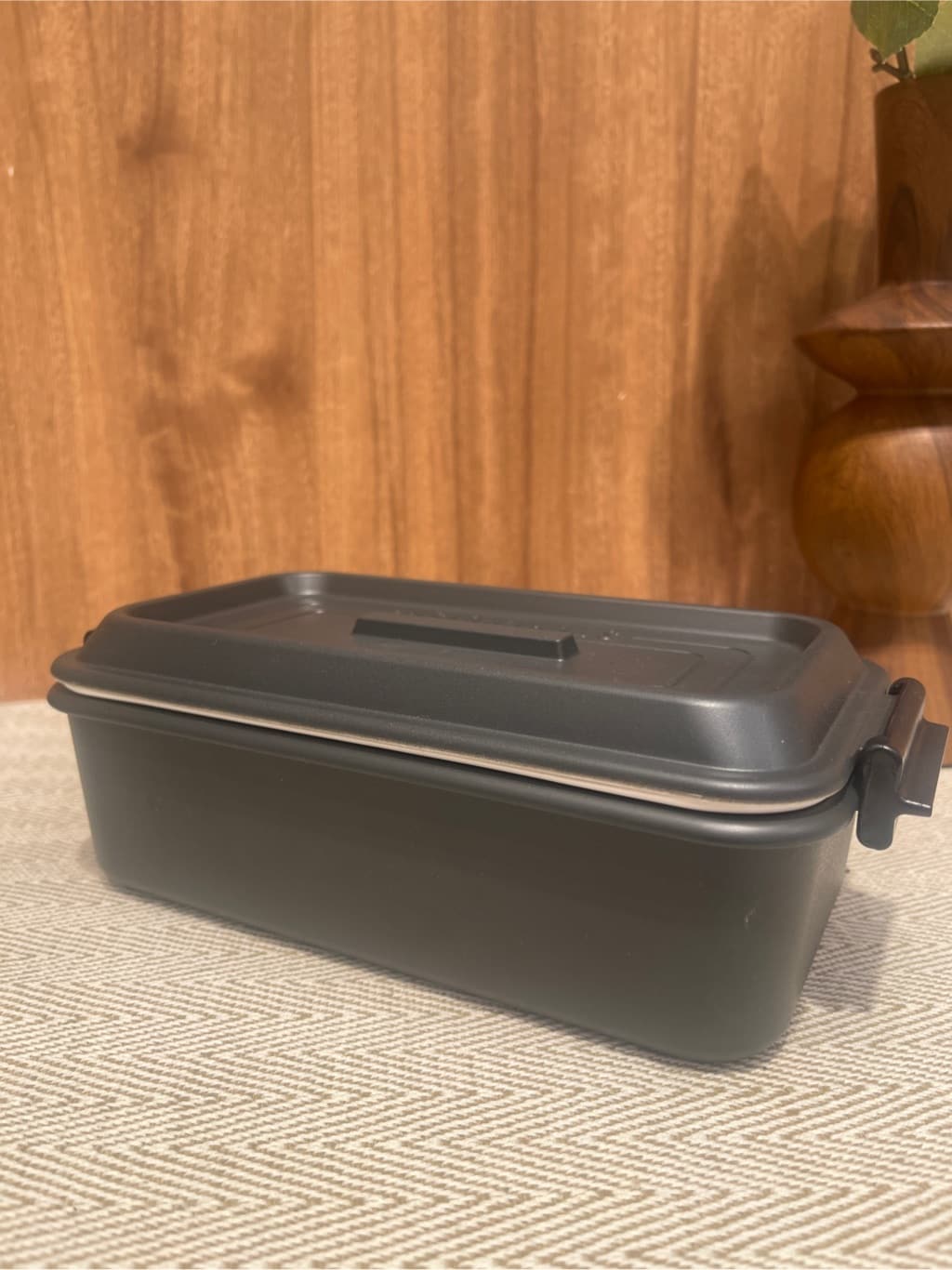 アリオ川口さんの「212 KITCHEN STORE｜ステイプルユニ タイトランチ1段 600 BK」を使ったコーディネート