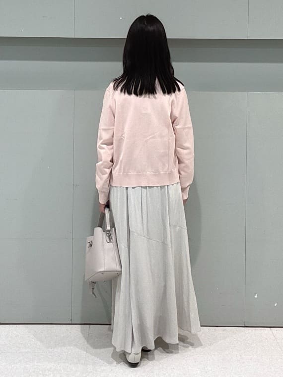 makiさんの「UNTITLED｜◆【アンサンブル可/洗える】クルーネックニットカーディガン」を使ったコーディネート