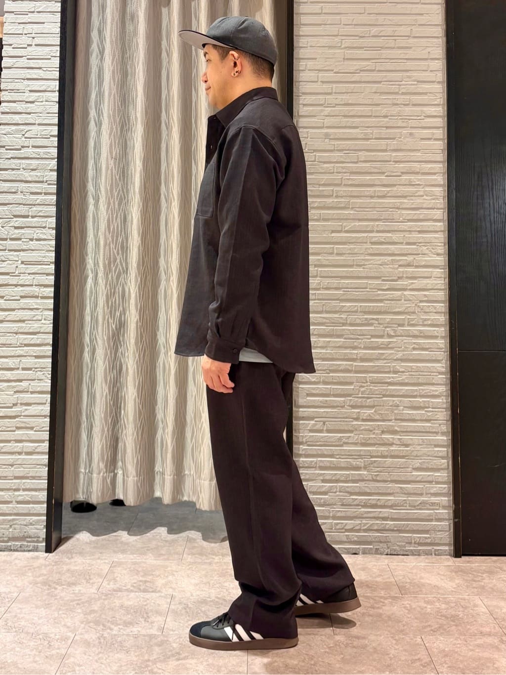 Pーyamaさんの「THE SHOP TK｜【LINO FINE】リネンライク 長袖シャツ UVカット/イージーケア/吸水速乾/洗濯機OK」を使ったコーディネート