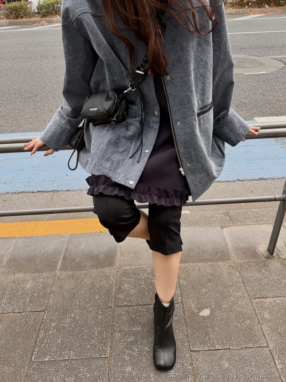 kanamiさんの「CODE A｜pigment denim coverall」を使ったコーディネート