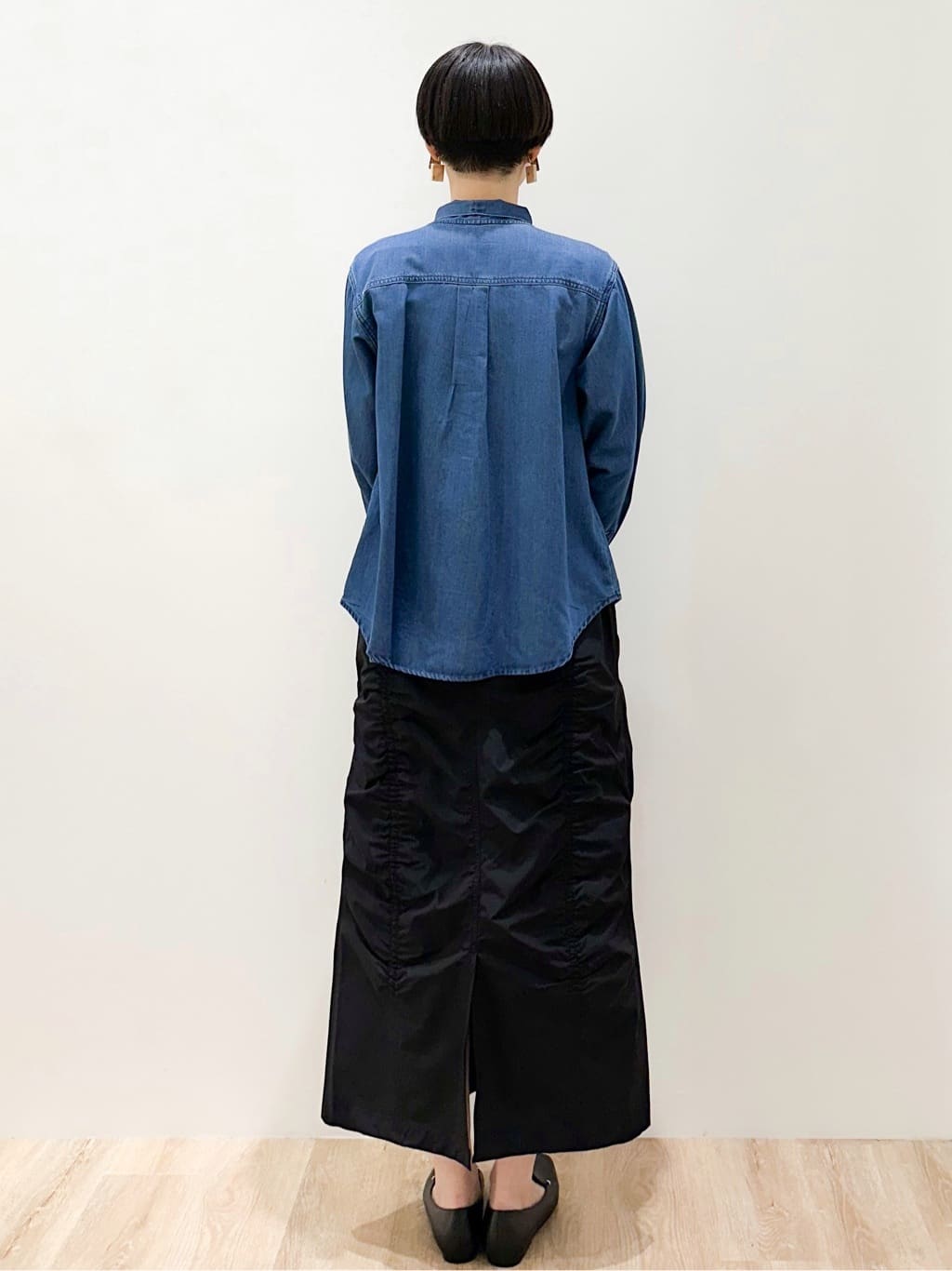 yurieさんの「OPAQUE.CLIP｜セルロース混デニムボウタイブラウス【洗濯機OK】」を使ったコーディネート