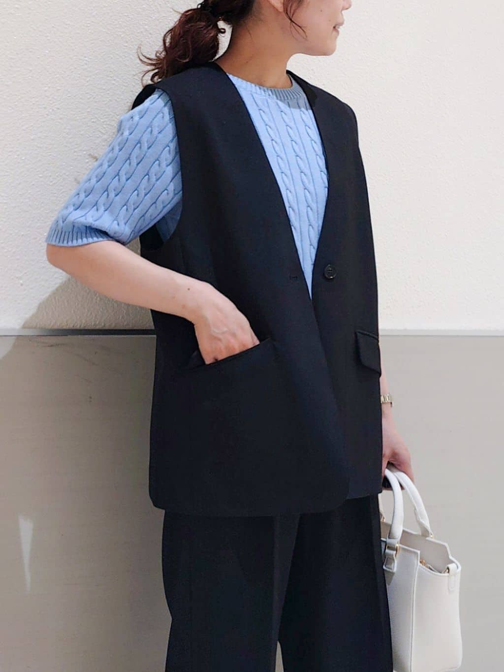 maruさんの「THE SHOP TK｜【通勤にもカジュアルにも】CAVIAN ジレ/セットアップ可」を使ったコーディネート