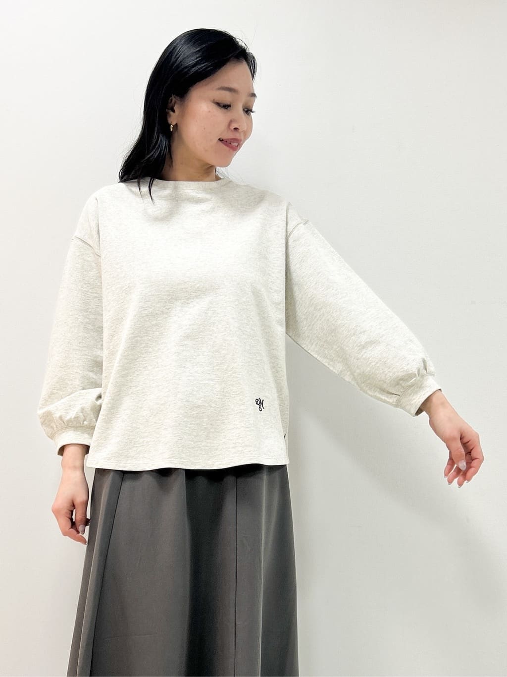 Kaiさんの「Dessin｜【360度可愛い・洗える】バックヘンリーカットソー」を使ったコーディネート