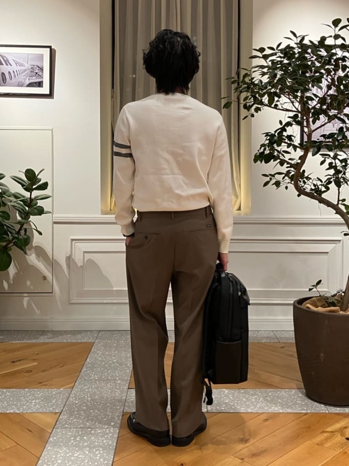 junyaさんの「DRESSTERIOR｜【ウォッシャブル】サイドゴア ワンタックワイドパンツ」を使ったコーディネート