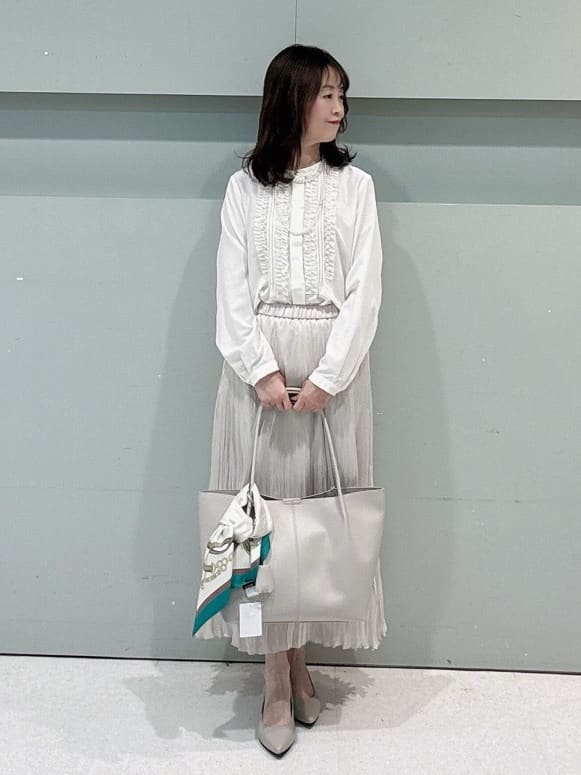 makiさんの「UNTITLED｜【きれいめ】ツイード ペプラムジャケット」を使ったコーディネート