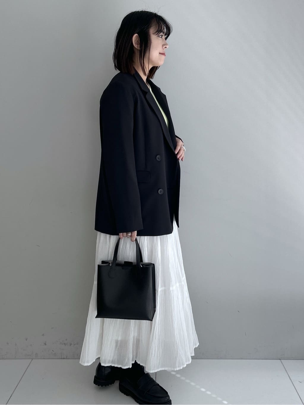 Hirokaさんの「Dessin｜【洗える】コットンVネックニット」を使ったコーディネート